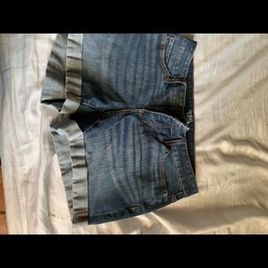 Size 6 dark denim jean shorts